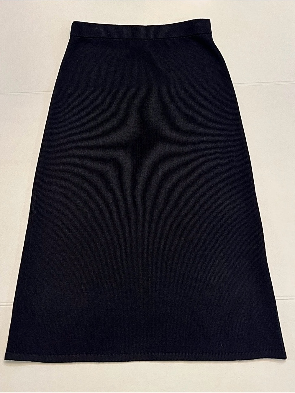 ST.JOHN BASICS BLACK KNIT MIDI SKIRT SIZE 12 MADE IN USA